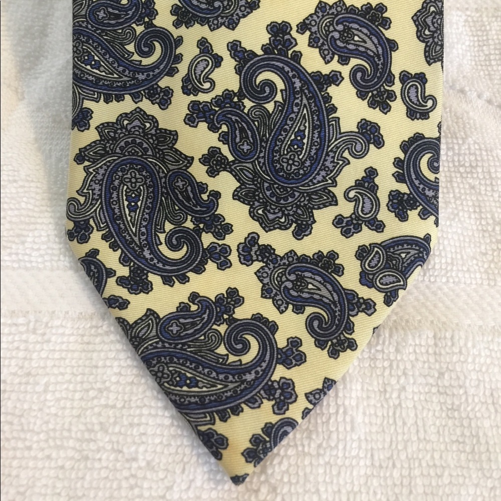 Christopher Hayes tie